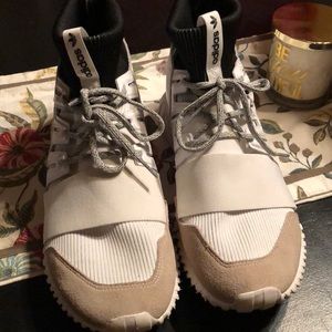 Adidas tubular doom “yin yang”